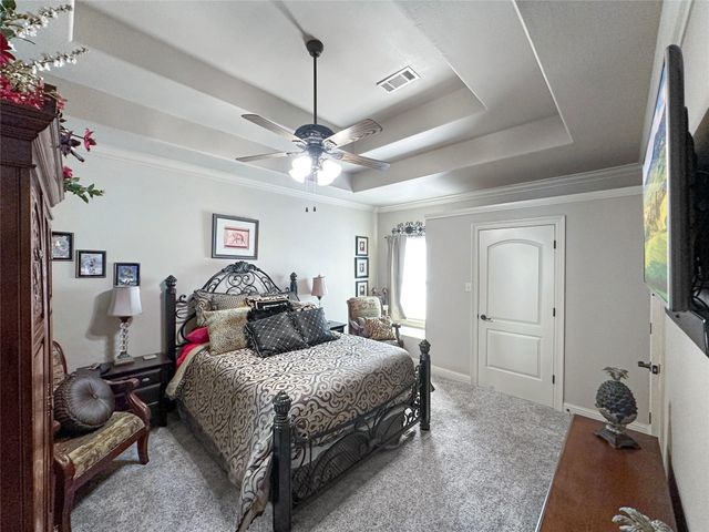 813 Pinata Drive, Crystal Beach, TX 77650