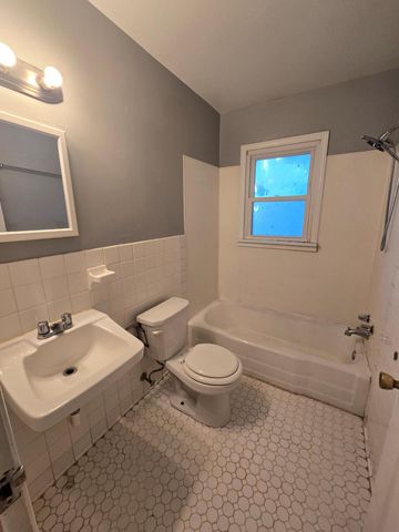 1715 Polk Street NE, Minneapolis, MN 55413