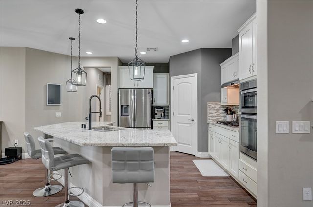 7694 Canyon Diablo Road, Las Vegas, NV 89179