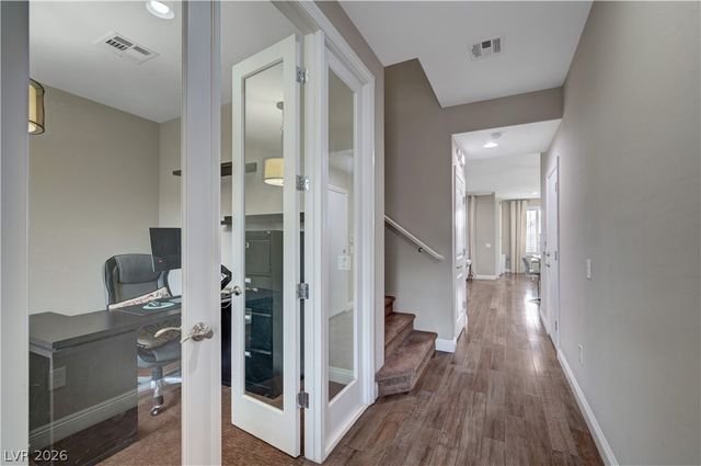 7694 Canyon Diablo Road, Las Vegas, NV 89179