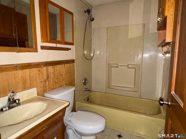 337 Jewett Avenue, Bridgeport, CT 06606