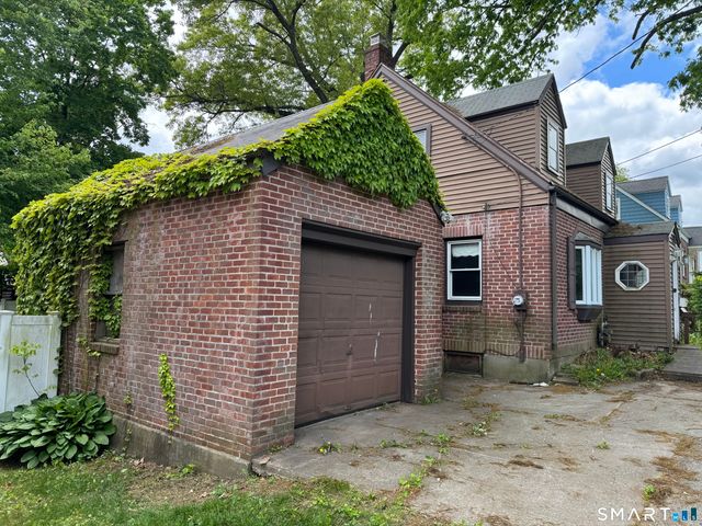 337 Jewett Avenue, Bridgeport, CT 06606