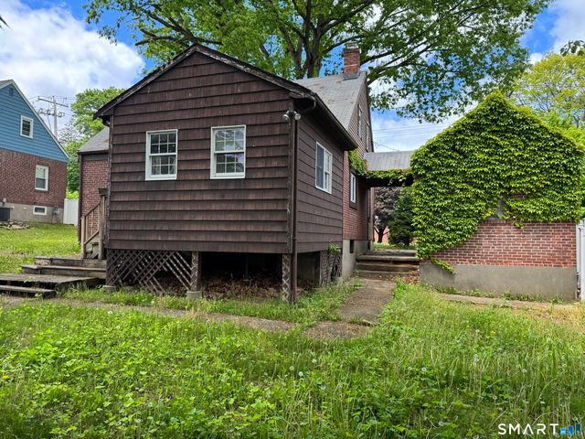 337 Jewett Avenue, Bridgeport, CT 06606