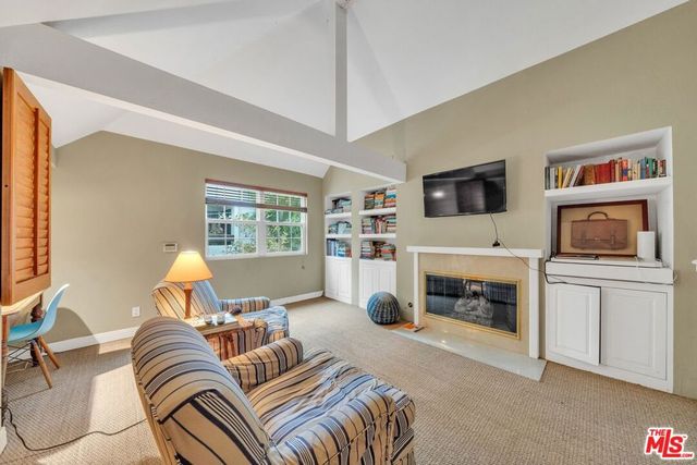 824 Amherst Avenue 1, Los Angeles, CA 90049