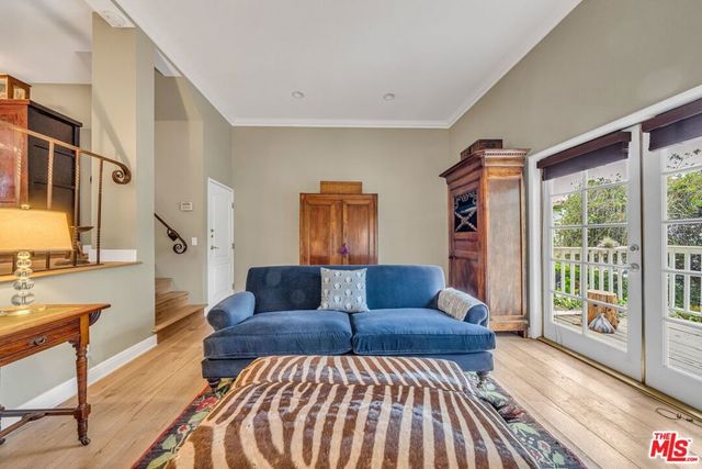 824 Amherst Avenue 1, Los Angeles, CA 90049