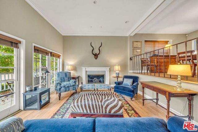 824 Amherst Avenue 1, Los Angeles, CA 90049