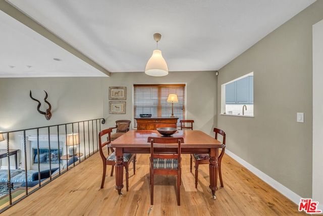 824 Amherst Avenue 1, Los Angeles, CA 90049