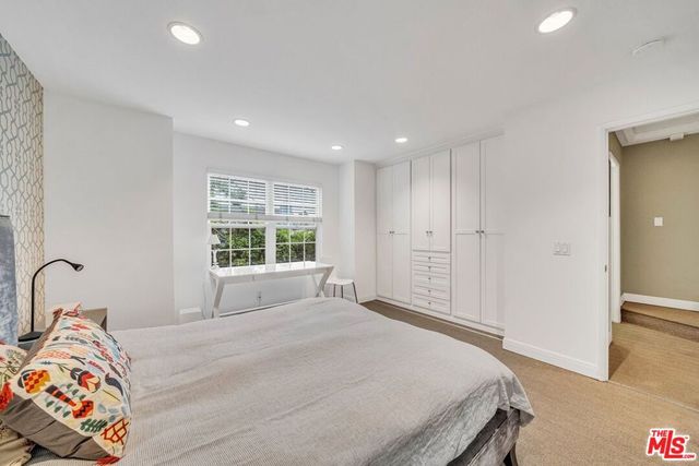 824 Amherst Avenue 1, Los Angeles, CA 90049