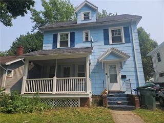 204 Salisbury St, Rochester, NY 14609