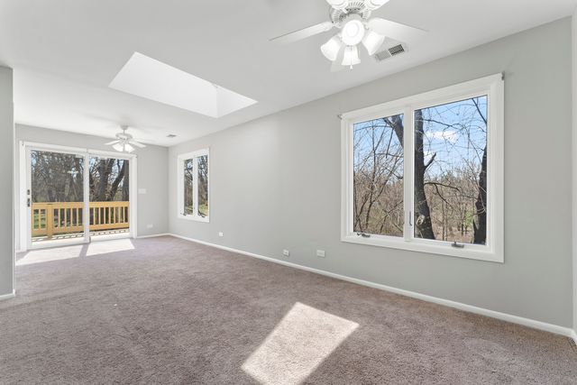 161 W Greenfield Avenue, Lombard, IL 60148