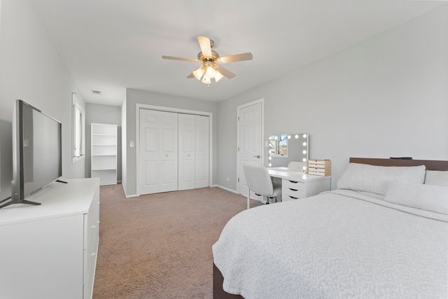 161 W Greenfield Avenue, Lombard, IL 60148