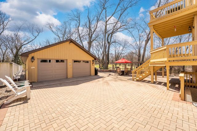 161 W Greenfield Avenue, Lombard, IL 60148