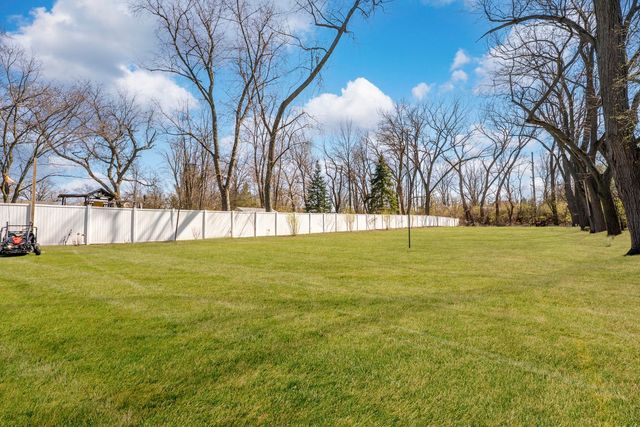 161 W Greenfield Avenue, Lombard, IL 60148