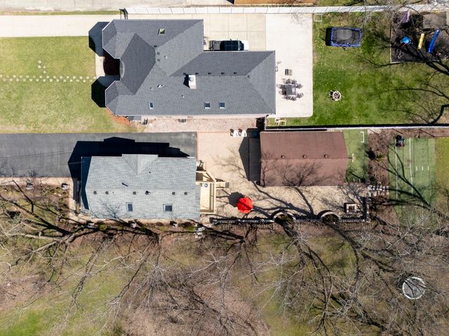 161 W Greenfield Avenue, Lombard, IL 60148