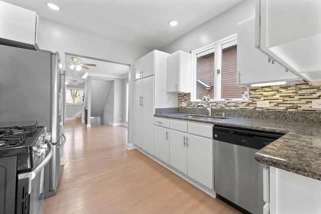 161 W Greenfield Avenue, Lombard, IL 60148