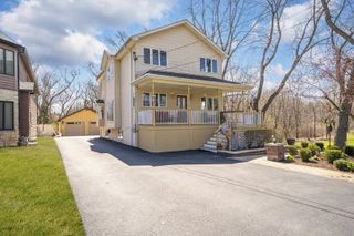 161 W Greenfield Avenue, Lombard, IL 60148