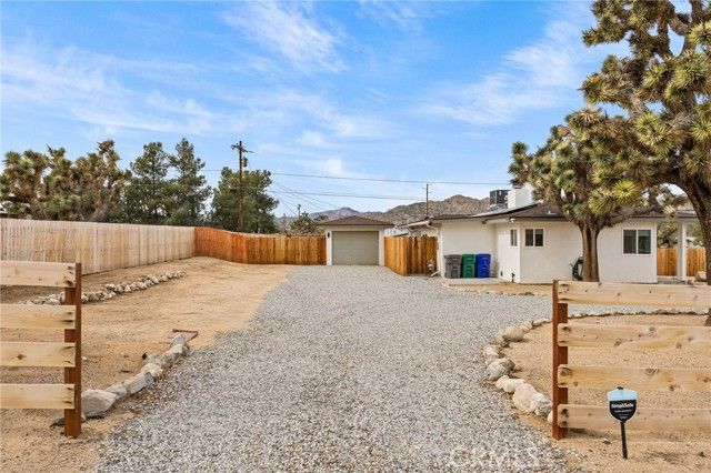 55585 Onaga, Yucca Valley, CA 92284