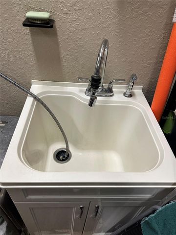 130 LAYNEWADE ROAD, Polk City, FL 33868