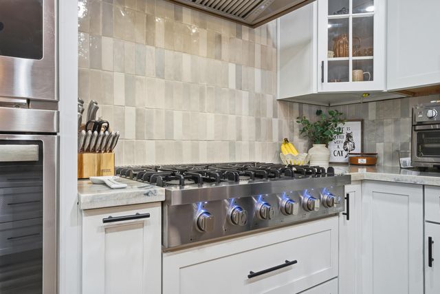 3511 S Oakhurst Court, Visalia, CA 93292