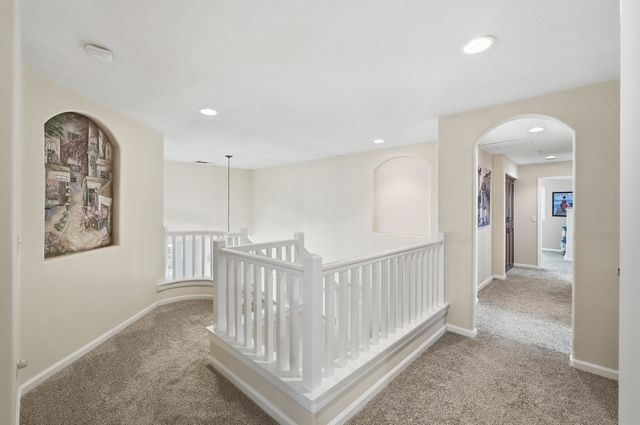 3511 S Oakhurst Court, Visalia, CA 93292