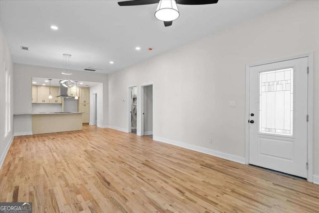 515 Woodlawn Avenue, Calhoun, GA 30701
