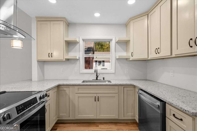 515 Woodlawn Avenue, Calhoun, GA 30701