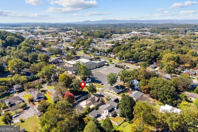 515 Woodlawn Avenue, Calhoun, GA 30701