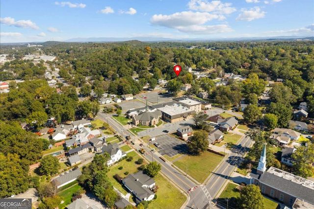 515 Woodlawn Avenue, Calhoun, GA 30701