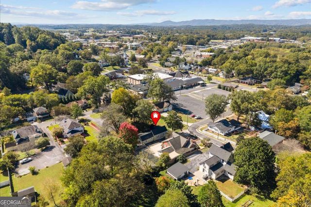 515 Woodlawn Avenue, Calhoun, GA 30701