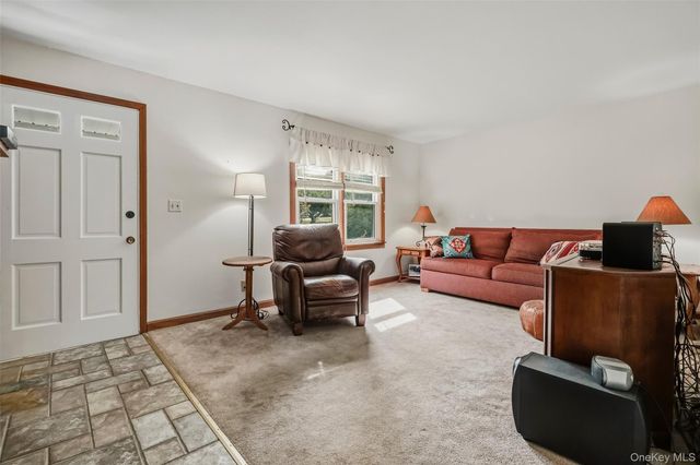 929 Freedom Plains Road, Poughkeepsie, NY 12603