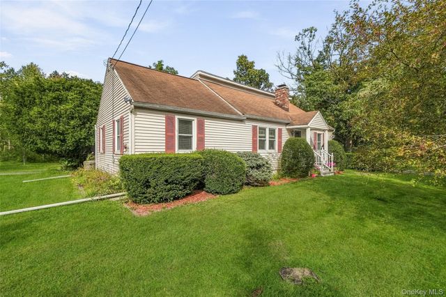 929 Freedom Plains Road, Poughkeepsie, NY 12603