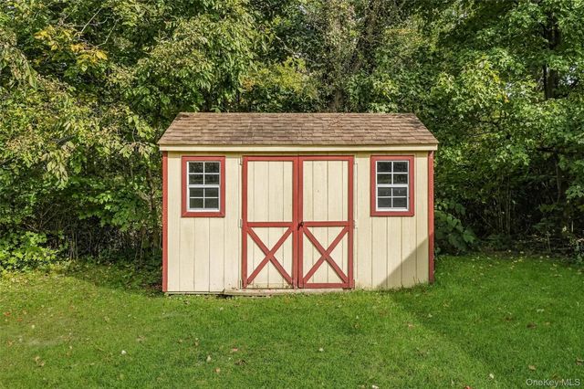 929 Freedom Plains Road, Poughkeepsie, NY 12603