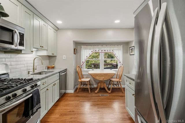 929 Freedom Plains Road, Poughkeepsie, NY 12603