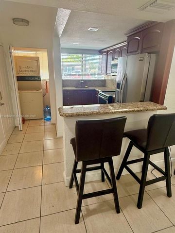 1910 SW 17th Ave 4, Miami, FL 33145
