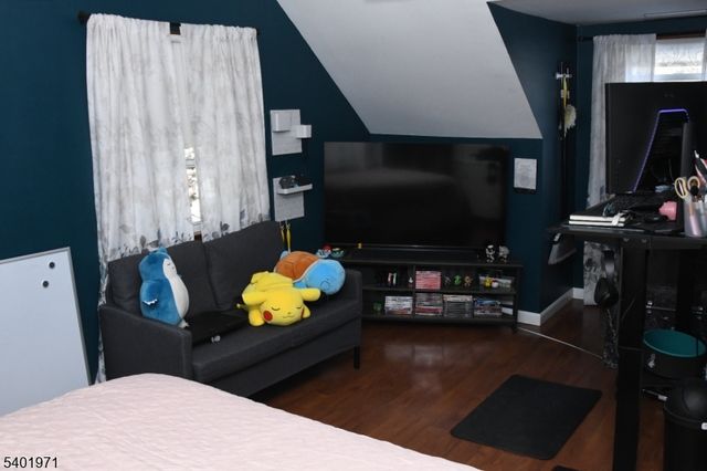 2611 N Wood Ave, Linden City, NJ 07036