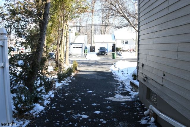 2611 N Wood Ave, Linden City, NJ 07036