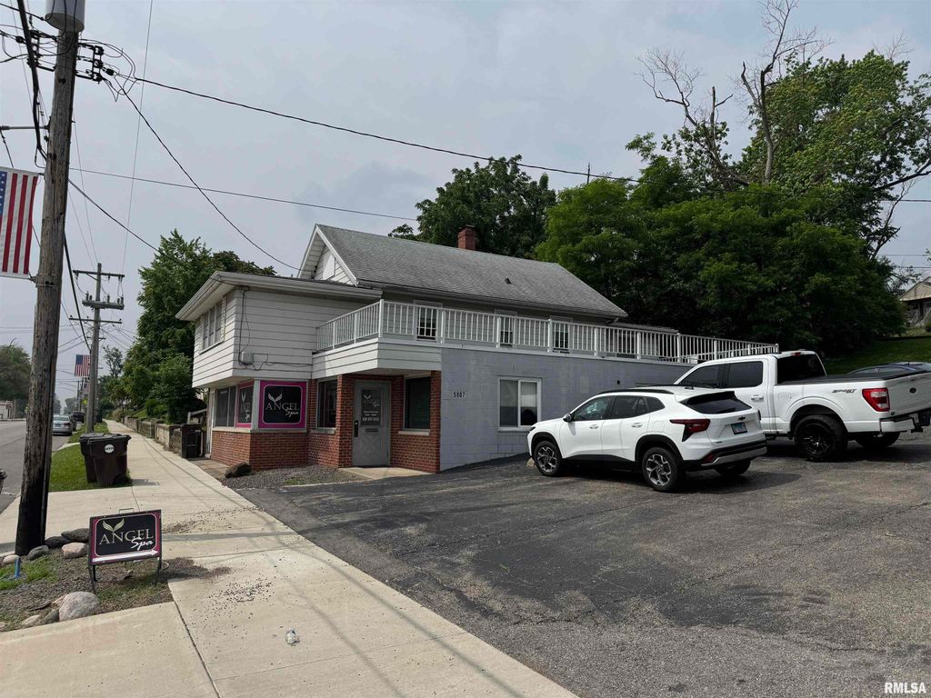 5807 ADAMS Street, Bartonville, IL 61607