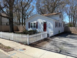 431 S Laurel Avenue, Hazlet, NJ 07734