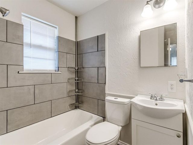 637 Lotus Avenue, Oklahoma City, OK 73130