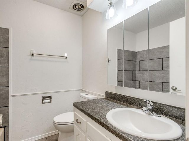 637 Lotus Avenue, Oklahoma City, OK 73130