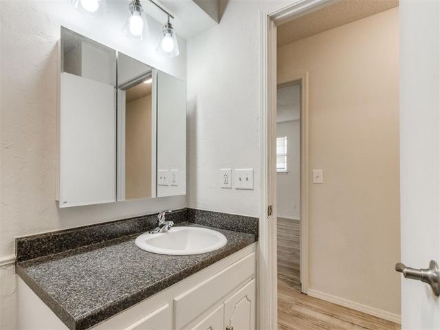 637 Lotus Avenue, Oklahoma City, OK 73130