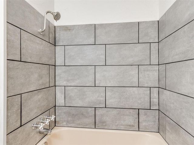 637 Lotus Avenue, Oklahoma City, OK 73130