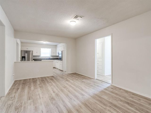 637 Lotus Avenue, Oklahoma City, OK 73130