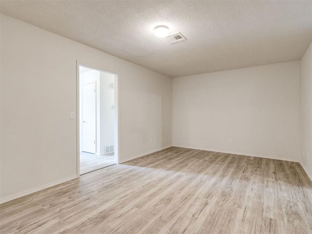 637 Lotus Avenue, Oklahoma City, OK 73130