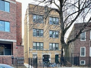 2432 N LINDEN Place B6, Chicago, IL 60647