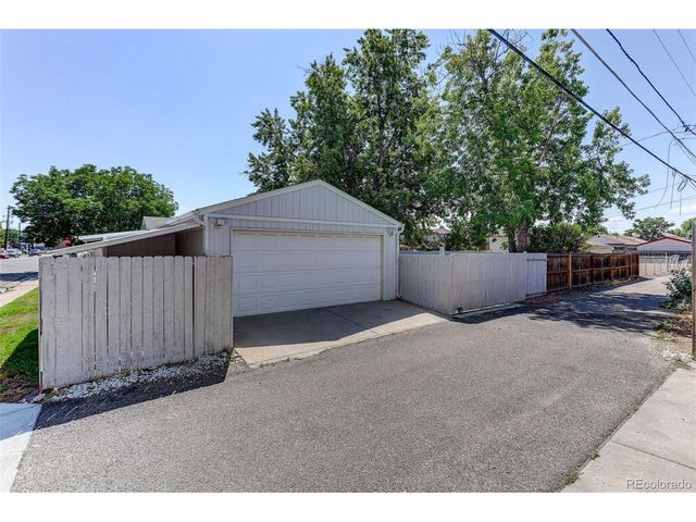901 S Locust St, Denver, CO 80224