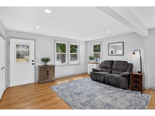 901 S Locust St, Denver, CO 80224