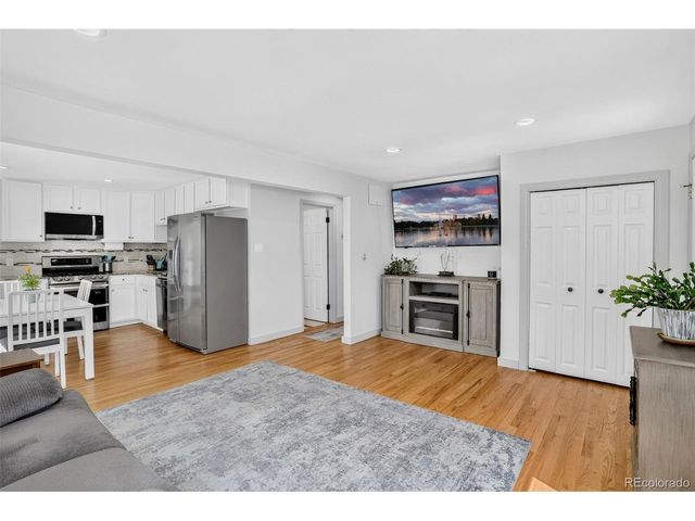 901 S Locust St, Denver, CO 80224