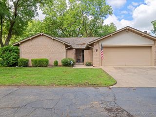 1525 Pecan Place, Bartlesville, OK 74003