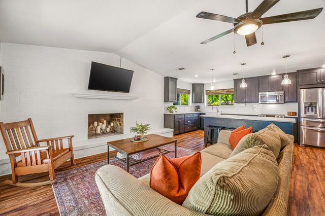 1309 Cliff Drive, Graham, TX 76450